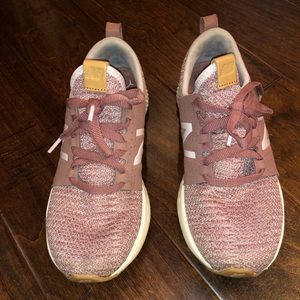 New Balance Tennis Shoes